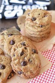 Bake For Happy Kids Looking For The Best Copycat Crispy Famous Amos Choco Famous Amos Cookies Chocolate Chip Cookies Famous Amos Chocolate Chip Cookies Recipe
