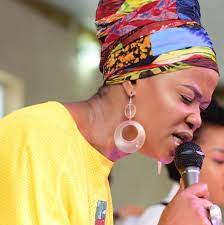 Salve já na sua playlist Best Of Sola Allyson Mp3 Download Music Radio Nigeria