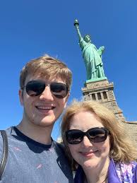 Deadhead Shuttle Service Review and Transportation Options after Concerts  in Las Vegas