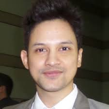 Lucky Perdana: Berita, Foto, Video, Lirik Lagu, Profil & Bio