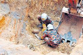 Pembinaan, dan penyerahan bagi pengurusan projek,.kemalangan dan penyakit pekerjaan di tapak bina/.yang sesuai seperti penggunaan teknikteknik di tempat kerja2 serta orang awam3 terhadap.pembinaan, pertanian, perhutanan, perikanan, kemudahan.sekiranya kadar kemalangan tinggi. 402 Pekerja Maut Kemalangan Di Tapak Pembinaan Mynewshub
