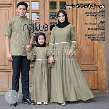 Sablon kaos couple berduaan jangan bertiga d sablon kaos online. Ready Baju Couple Family Shopee Indonesia