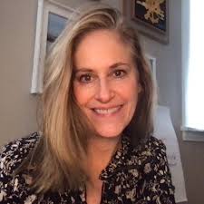 Laureen Meade Topper (@laureentopper)