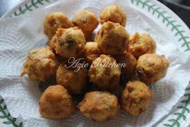 Satu perkongsian resipi haja saleh, menghasilkan cucur menggunakan bahan utama iaitu daripada nasi, nampak enak dan patut dicuba oleh kita semua. Cucur Ikan Bilis Rangup Di Luar Dan Lembut Di Dalam Azie Kitchen