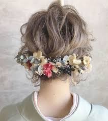 اكسسوار شعر جميل تنفع للي شعورهم قصيره وماتنلم Floral Hair Accessory Seegetwear For More Hairstyle Short Wedding Hair Hair Hacks Hair Styles