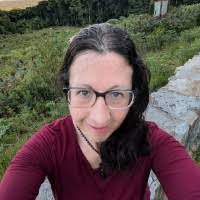 Anna Strach's Instagram, Twitter & Facebook