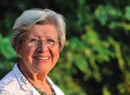 AREA SYNAGOGUES GRAPPLE WITH 'NEW COMFORT ZONES'