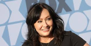 Shannen doherty was born in memphis, tennessee, usa, on april 12, 1971, to rosa doherty (wright) and john doherty. Shannen Doherty Kampft Erneut Gegen Den Krebs Express De