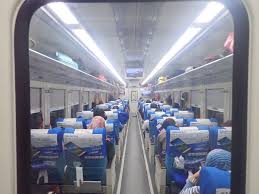Dalam film terbarunya ini, park yoo na akan beradu akting dengan jang dong yoon yang merupakan kekasihnya. Pengalaman Naik Kereta Api Taksaka Malam Ke Jogja
