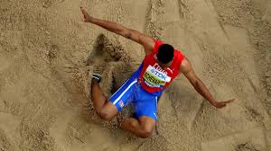 Landing is generally done on a sand pit. Athletics News Sanitised Sand Pits And Chlorinated Water Jumps To Feature At Meetings Eurosport