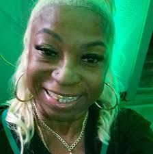 New DIY Centerpiece 🌺 can be made for Weddings, Parties, or Home Decor.  Drewna's Customize Creations