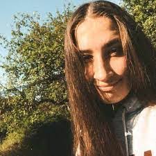 Jessica Hallberg's Instagram, Twitter & Facebook