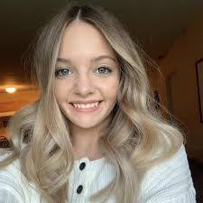 Katelyn Rector's Instagram, Twitter & Facebook