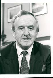 Amazon.com: Albert Reynolds