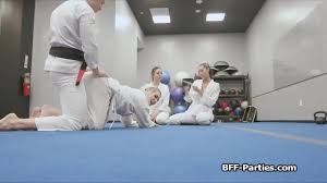 Fourway after kung fu training - XNXX.COM