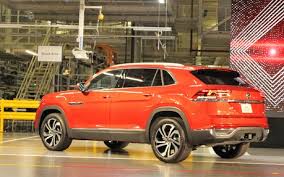 I bought the cross sport s, as it was really the only suv in my $650 monthly price range. 2020 Volkswagen Atlas Cross Sport Tag Team The Car Guide