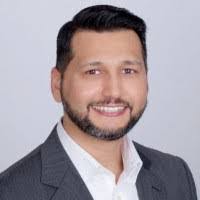 Aileen Comer's Instagram, Twitter & Facebook