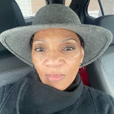 William Tyrone Roberson signs professional basketball contract in El  Salvador