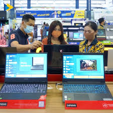 Saya katakan lagi, harga laptop rusak sudah pasti di bawah 1 juta. Facebook