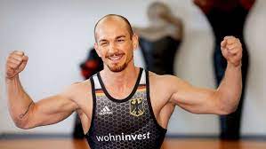Heute ist er in seiner disziplin einer der besten der welt. Ringen Frank Stablers Weg Durch Die Holle Sportmeldungen Stuttgarter Zeitung