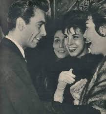 'يا حبيبي بحبك يا أطيب راجل في العالم ربنا يرحمك يا بابي و تكون في الجنة إن شاء الله'. Ø§Ù„ÙÙ† Ø²Ù…Ø§Ù† Ù  Ù†Ø¸Ø±Ø§Øª Ø§Ø¹Ø¬Ø§Ø¨ Ø¨Ø§Ù„Ù…Ø§ÙŠØ³ØªØ±Ùˆ Ù…Ù† ØªØ­ÙŠØ© ÙƒØ§Ø±ÙŠÙˆÙƒØ§ Ùˆ Ø±Ø¬Ø§Ø¡ Ø§Ù„Ø¬Ø¯Ø§ÙˆÙŠ Ùˆ Ø³Ù‡ÙŠØ± Ø§Ù„Ø¨Ø§Ø¨Ù„ÙŠ Facebook