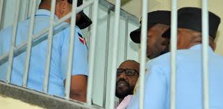 Pablo Ross guarda silencio, tras ser enviado a la cárcel de Najayo