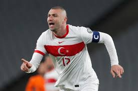 Golcü futbolcu dün trabzon'a gidip sağlık kontrolünden geçti. Ay Yildizlilarimiz Hollanda Yi 4 Ledi Sakarya Yerel Haber