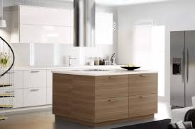 Le genre de cuisine qui convient à un deux pièces. Ilot Central Cuisine Ikea Est En Vente A Plus De 80 De Rabais