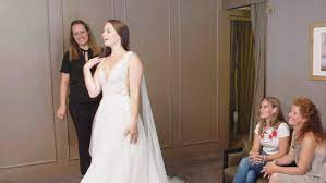 Check spelling or type a new query. Die Schonste Braut Uber Ein Detail An Milenas Brautkleid Lasst Sich Streiten