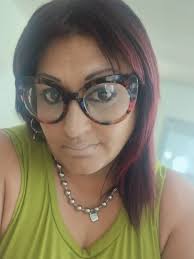 24 En buenas condiciones, poco usado (como nuevo). Aprovecha la oferta de  miércoles de dama la dosis de colágeno. Sale mejor que el Botox. No  peceteras. Ciertas restricciones aplican. ID requerida (30-50)