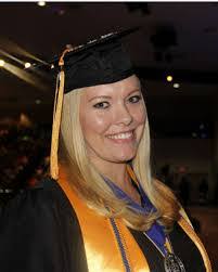 Amelia Garrett's Instagram, Twitter & Facebook