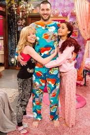 Pin On Cat Valentine