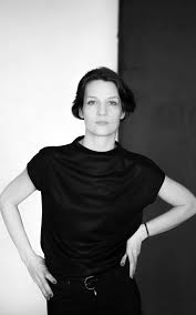 Вот и елена сафонова сыграла главную роль в фильме известного французского режиссера клода миллера аккомпаниаторша. Znakomtes Rezhisser Evgeniya Safonova Nyukamer Bdt Stavit Pushkina Kak Linchevskij Triller