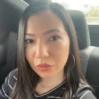 Leslie Dahn's Instagram, Twitter & Facebook