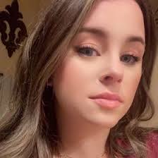 Leslie Brunner's Instagram, Twitter & Facebook