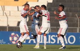 O santo andré, dono de nove pontos, e que vem embalado por uma goleada por 4 a 1 em cima do criciúma que valeu vaga na segunda fase da copa do brasil. Em Boa Partida Sao Paulo Bate Santo Andre E Encaminha Vaga No Paulistao Istoe Independente