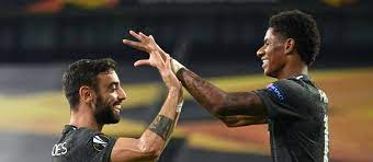Victor lindelöf insulted teammate bruno fernandes after manchester united conceded a late goal against fc sevilla in the. Video Bruno Fernandes And Victor Lindelof Fume During Sevilla Loss