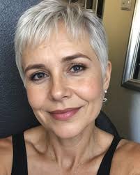 Me going to visit my boyfriend after leaving the salon, by the time am done  with my boyfriend the hair will not look new anymore 😄😄😄 #hairstyle  #newhair #newhairstyle #selfcare #memyselfandi