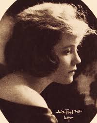 Place of birth Matching "bowling green, ohio, usa" (Sorted by Popularity  Ascending)