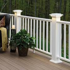 Cable railing is a bit more expensive than lumber but does not require the maintenance lumber requires. Azek Rail With Lighted Island Post Caps ãƒˆãƒ©ãƒ³ã‚¸ã‚·ãƒ§ãƒŠãƒ« ãƒ‡ãƒƒã‚­ ãƒ‹ãƒ¥ãƒ¼ãƒ¨ãƒ¼ã‚¯ Timbertech Houzz ãƒã‚¦ã‚º