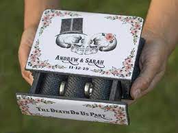 Gothic Ring Bearer Box Skulls Ring Box Halloween Wedding Ring Etsy Etsy Wedding Rings Personalized Wedding Box Gothic Jewelry Rings