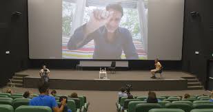 From his last race in barcelona #cinelli #cycling #teammoser #volaviga #crash #barcelona #redhook #fixedgear #atletigolden. Raoul Bova At Giffoni50 With The Premiere Of A Video Clip From L Ultima Gara