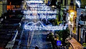 Lucio dalla a bologna ha dato tanto, e questa città ha fatto altrettanto per lui. Napule E Il Testo Della Canzone Di Pino Daniele Illumina Napoli Ed E Magia Siviaggia