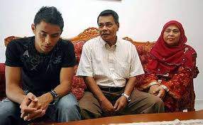 Nampaknya 'pertelingkahan' melibatkan rita rudaini dan bekas suaminya, pemain pasukan jdt, aidil zafuan masih belum selesai sejak mereka disahkan bercerai. 5 Sebab Rita Rudaini Tak Layak Terima Tuntutan Mutaah Rm300 000 Menurut Aidil Zafuan