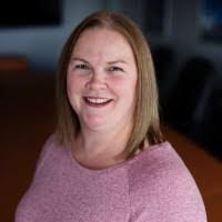 Leona Oliver's Instagram, Twitter & Facebook