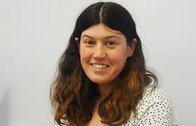 Gillian Lowe's Instagram, Twitter & Facebook