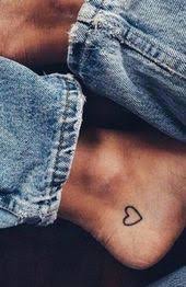 Eine Idee Die Sie Mit Unseren Loulous Realisieren Konnen Markenseiten My P 39 Meisen Ei Fuss Tattoos Fur Frauen Kleine Tattoos Frauen Tattoos Fuss