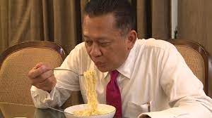 ✓ gratis untuk komersial ✓ tidak perlu kredit ✓ bebas hak cipta. Bamsoet Hingga Jack Ma Deretan Orang Super Tajir Yang Hobi Makan Mie Instan