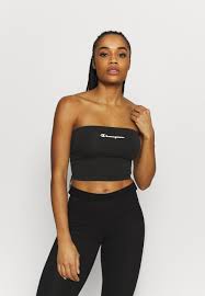 Choose an old shirt to turn into a crop top. Champion Crop Top Black Schwarz Zalando De