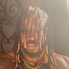 Is he married or dating a new girlfriend? Chris Gayle Eyes Speak Too Facebook
